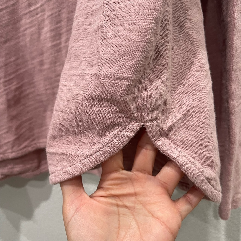 Duluth Mauve Long Sleeve Pullover Top - Picture 5 of 6